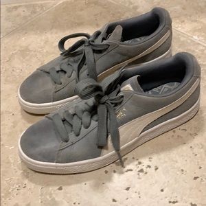 Puma low sneakers grey
